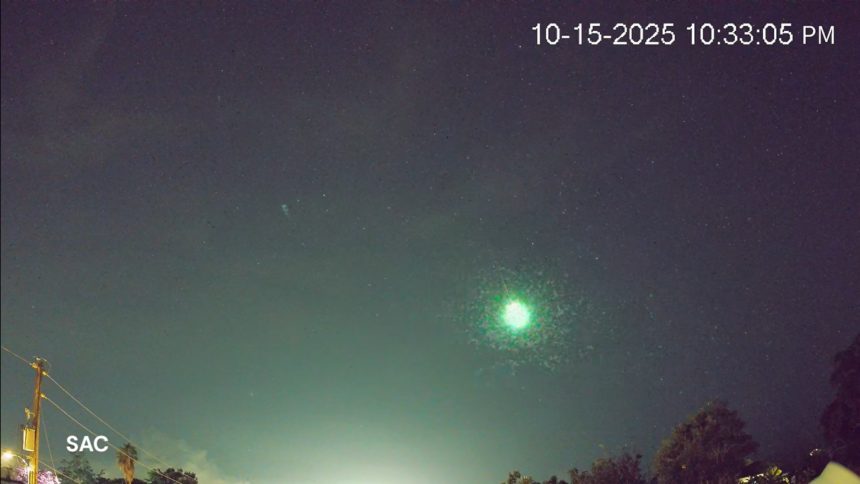 Meteor Streak Turns Puerto Rico’s Night Into Day